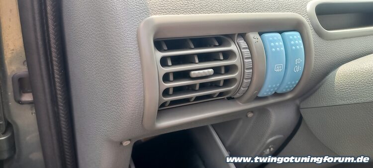 [Bild: twingo-15203844-MLK.jpg]