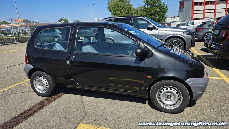 [Bild: twingo-18172642-WQb.jpg]