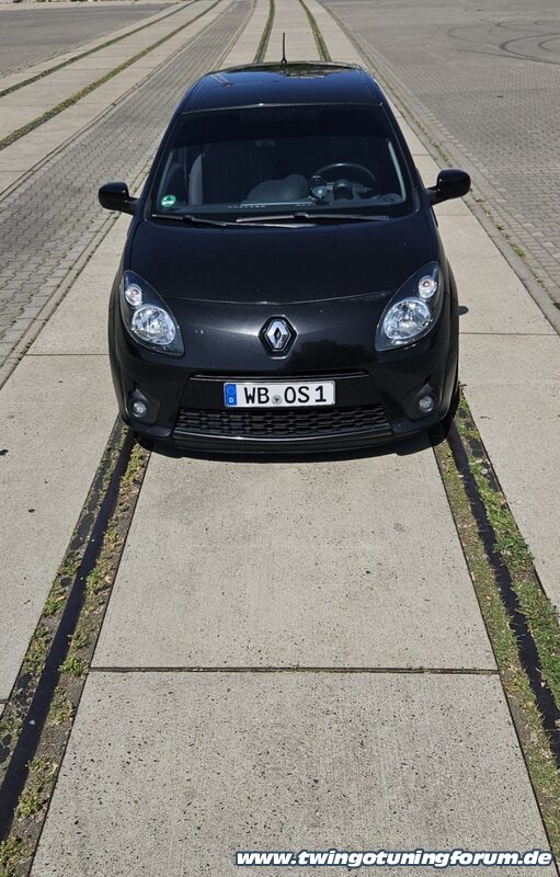 [Bild: twingo-19135412-HqG.jpg]