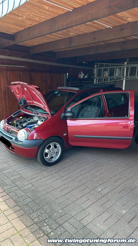 [Bild: twingo-24114046-cFD.jpg]