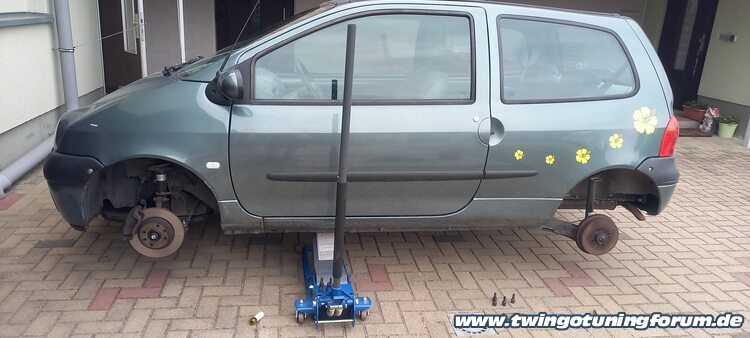 [Bild: twingo-05221623-dhZ.jpg]