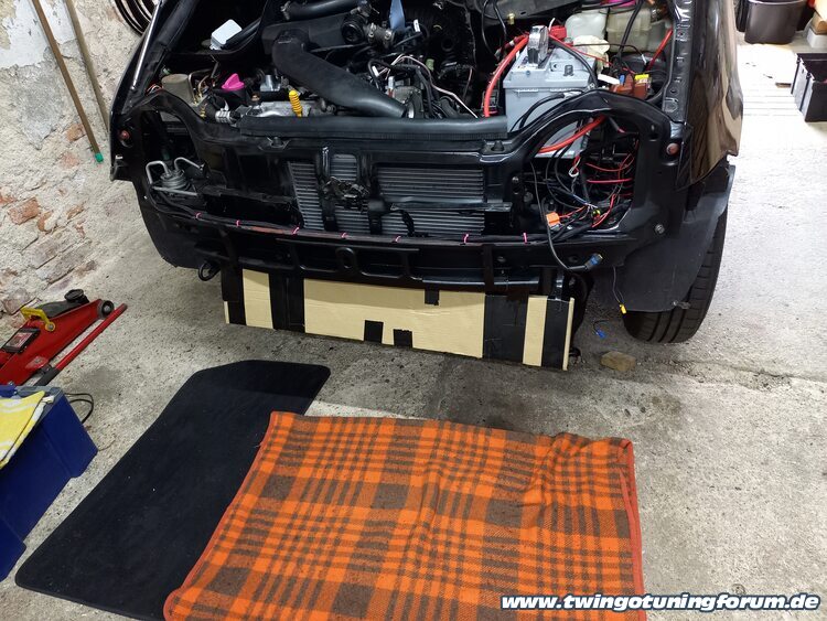 [Bild: twingo-07055025-BpJ.jpg]