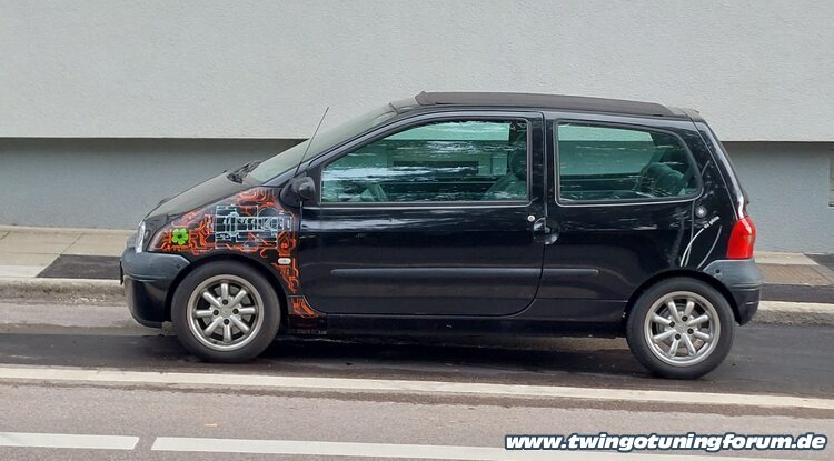[Bild: twingo-10082604-MIK.jpg]