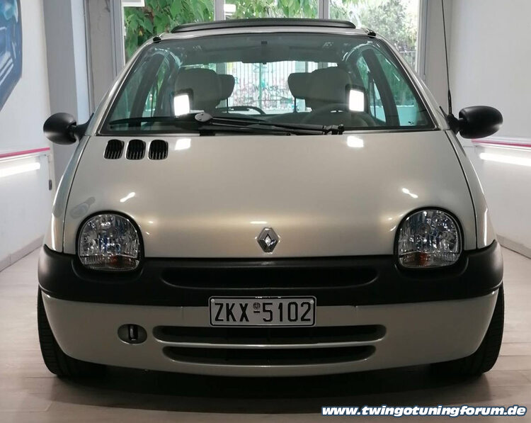 [Bild: twingo-11092453-SQ7.jpg]