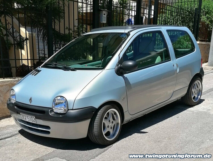 [Bild: twingo-11093348-XJr.jpg]