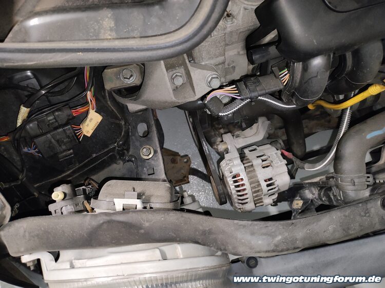 [Bild: twingo-14190124-vFz.jpg]