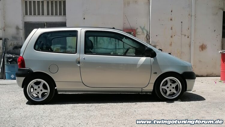 [Bild: twingo-15204610-p37.jpg]