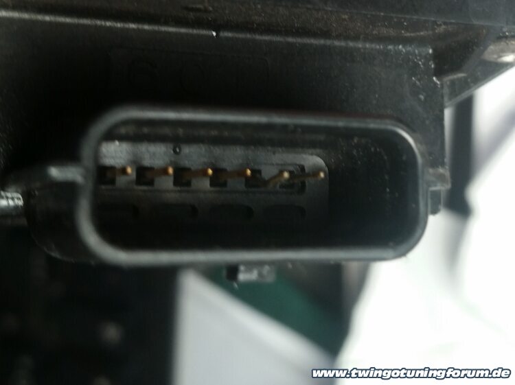 [Bild: twingo-22131023-elr.jpg]