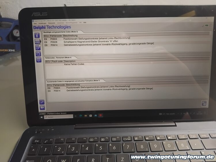 [Bild: twingo-02124722-Rrd.jpg]