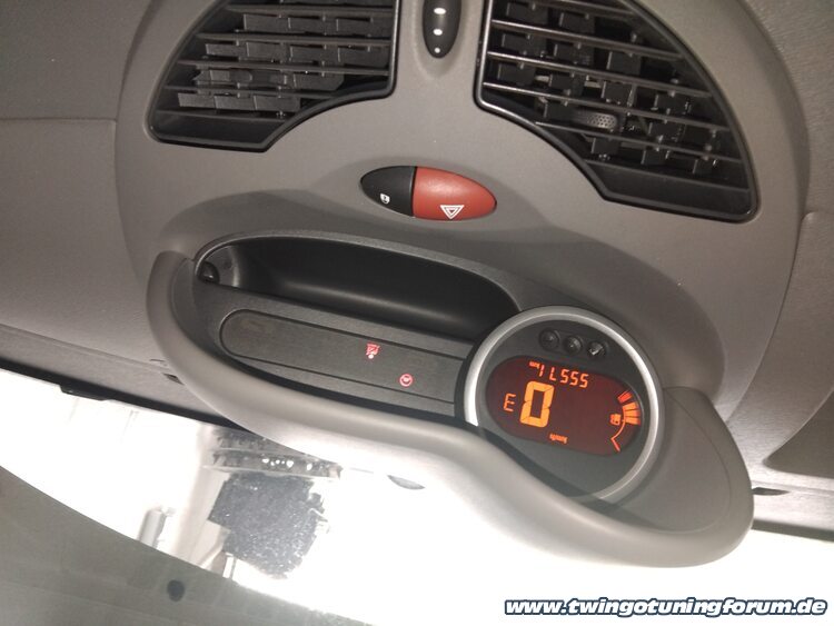 [Bild: twingo-02131541-GmT.jpg]