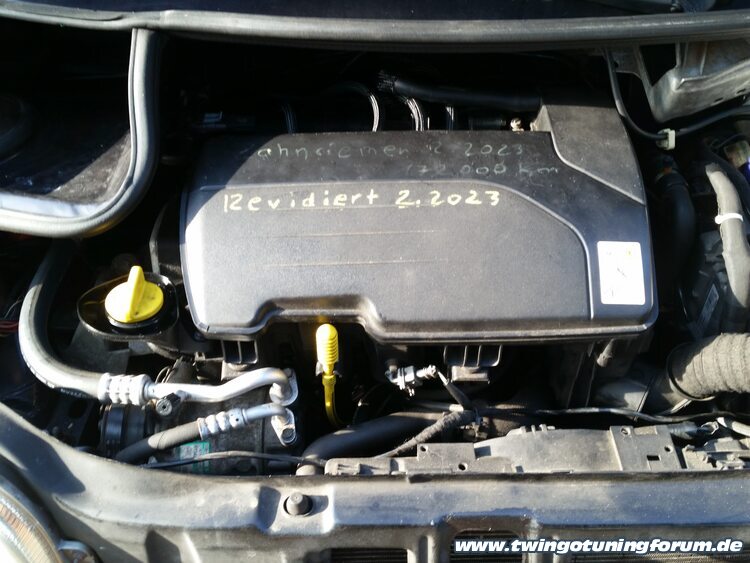 [Bild: twingo-03114035-AqZ.jpg]