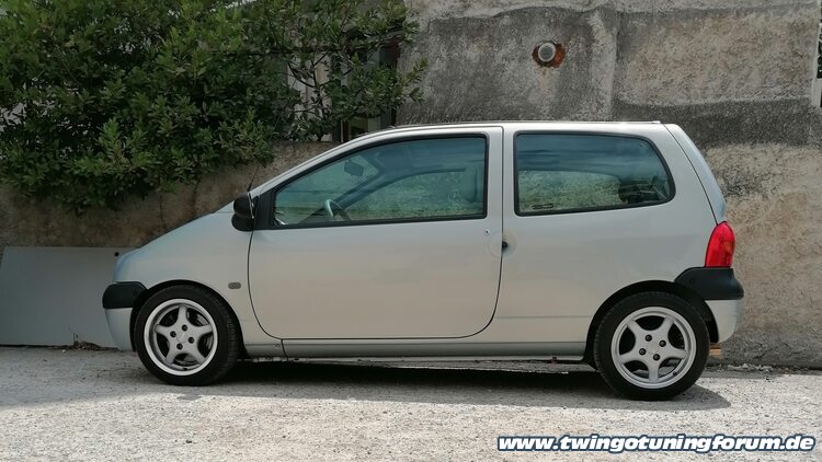 [Bild: twingo-05155246-tf8.jpg]