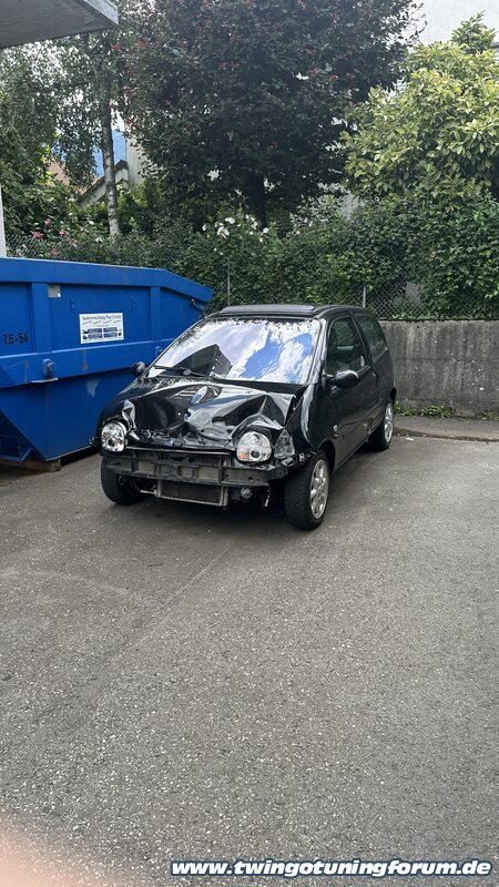 [Bild: twingo-12142508-MQX.jpg]