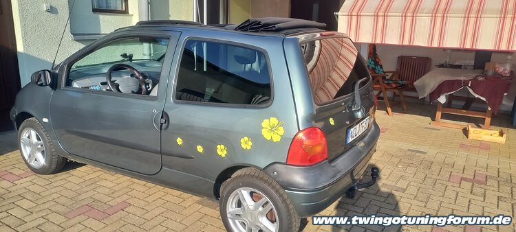 [Bild: twingo-13212606-mGc.jpg]