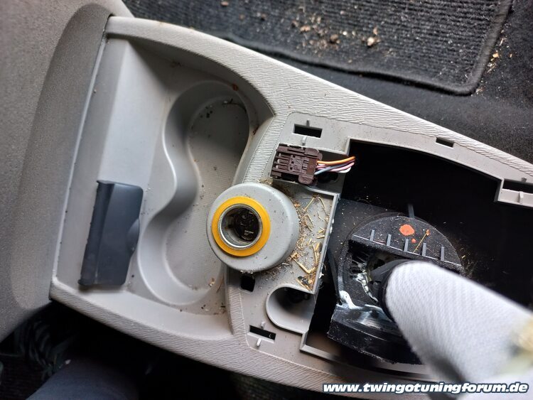 [Bild: twingo-15230846-9pd.jpg]