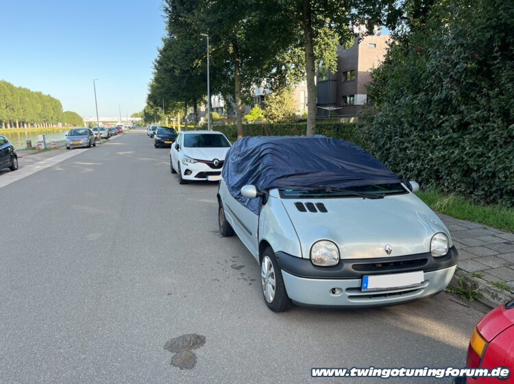 [Bild: twingo-18213339-aRv.jpg]