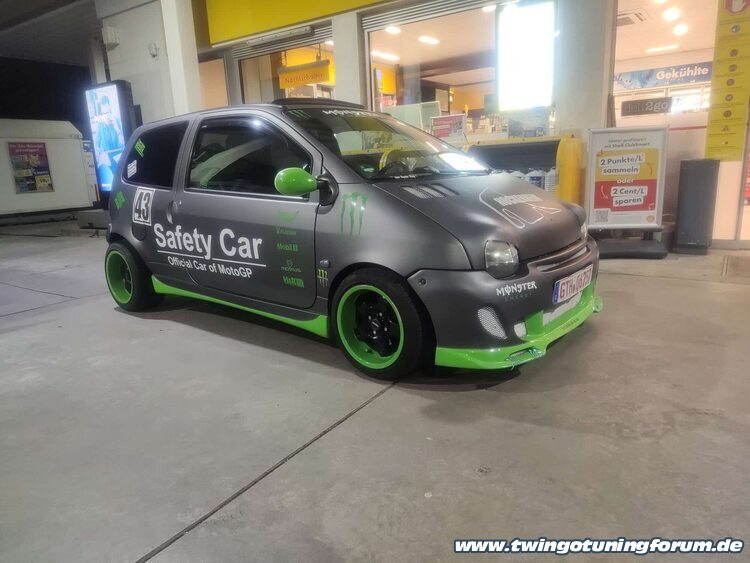 [Bild: twingo-23221429-Fz9.jpg]