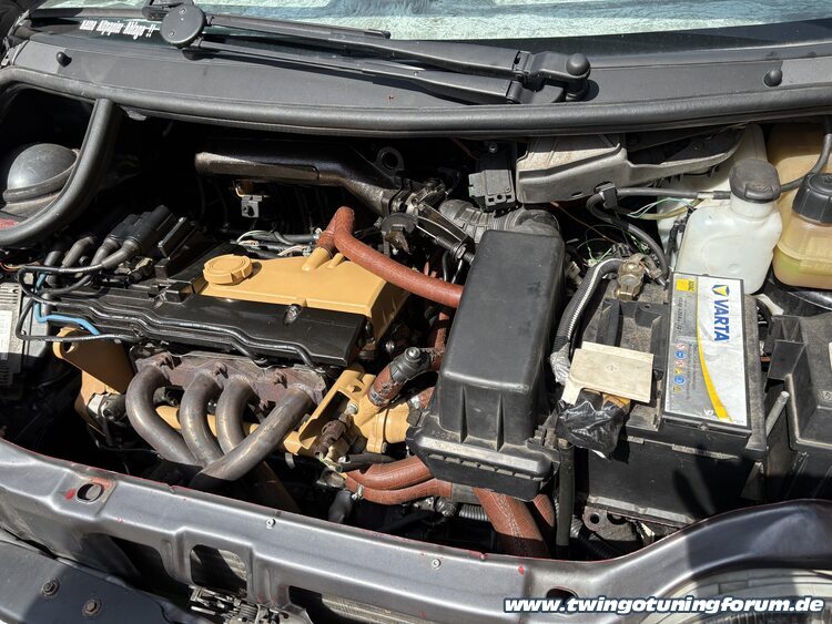 [Bild: twingo-24083317-AMX.jpg]