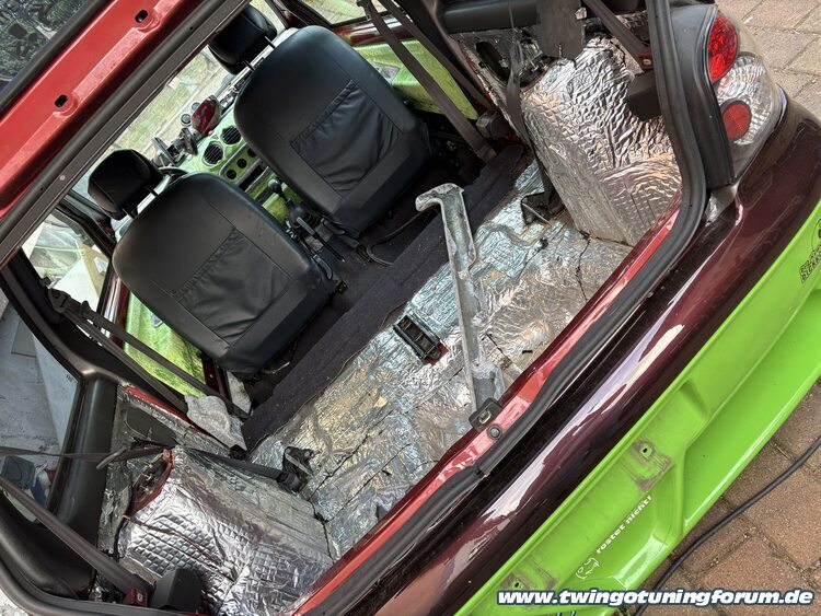 [Bild: twingo-25171718-ADm.jpg]