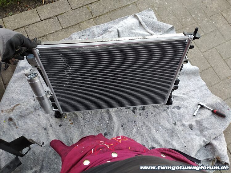 [Bild: twingo-06214025-Ejx.jpg]
