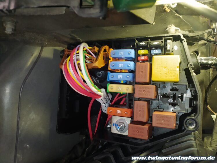 [Bild: twingo-06220640-ogx.jpg]