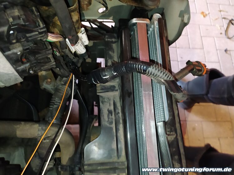 [Bild: twingo-12204914-uSA.jpg]
