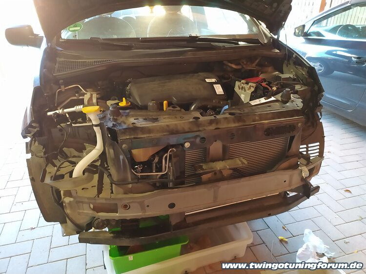 [Bild: twingo-12205540-y3D.jpg]