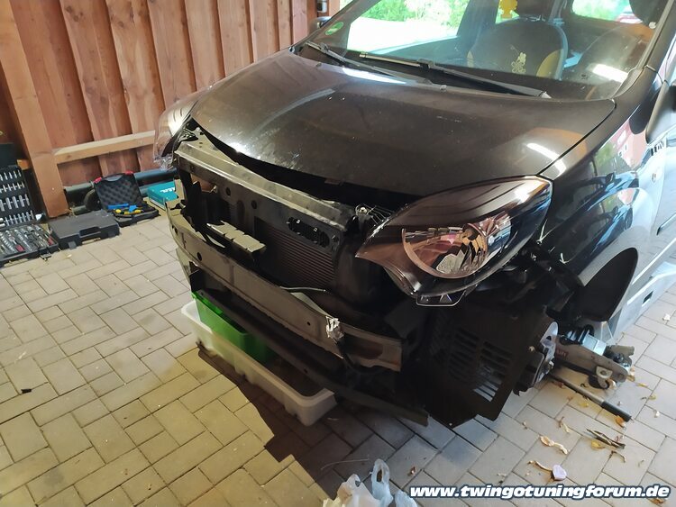 [Bild: twingo-12205917-AqA.jpg]