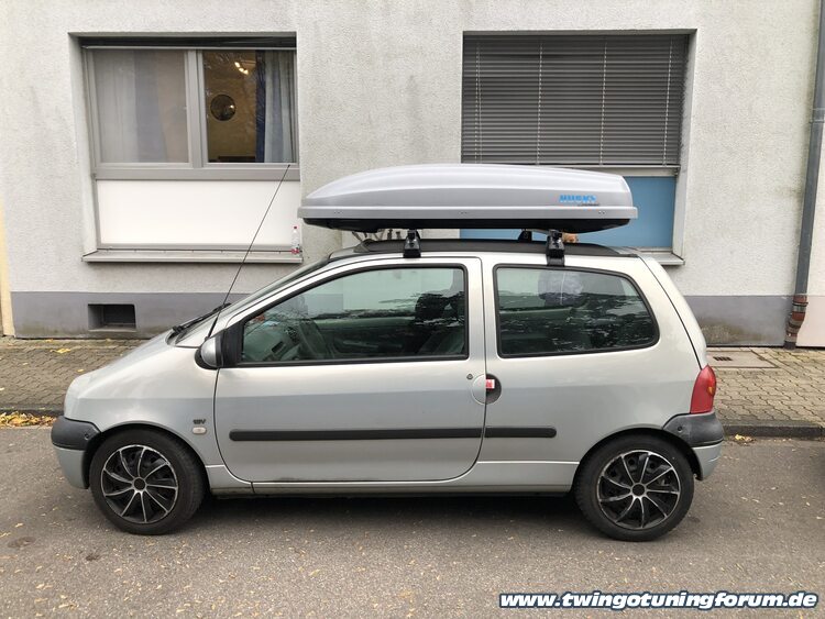 [Bild: twingo-21132204-fix.jpg]