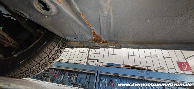 [Bild: twingo-21154643-hbQ.jpg]