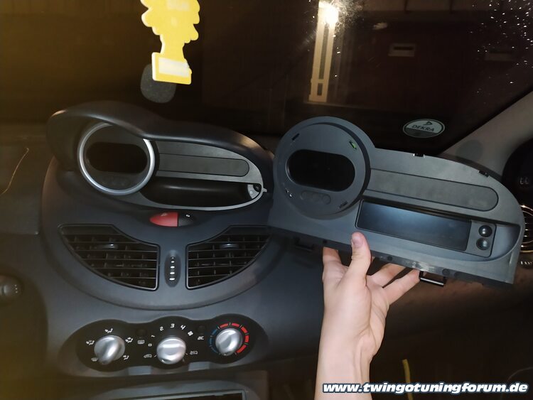 [Bild: twingo-22081727-fgf.jpg]