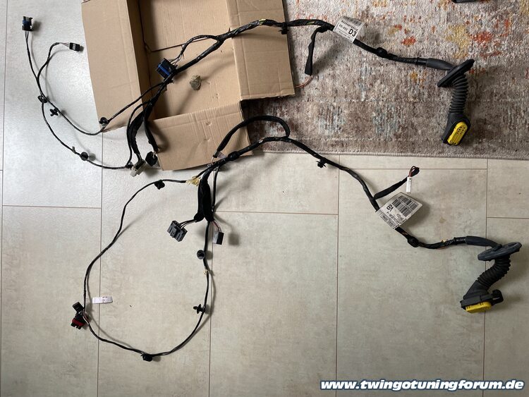 [Bild: twingo-25135440-fiN.jpg]