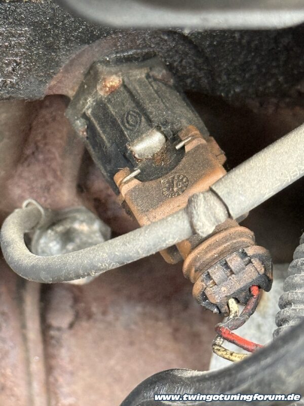 [Bild: twingo-29122126-NxB.jpg]