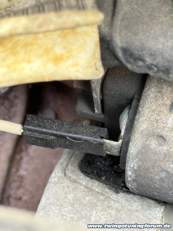 [Bild: twingo-29122136-IDy.jpg]