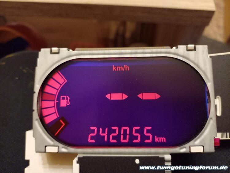 [Bild: twingo-08202021-wdJ.jpg]