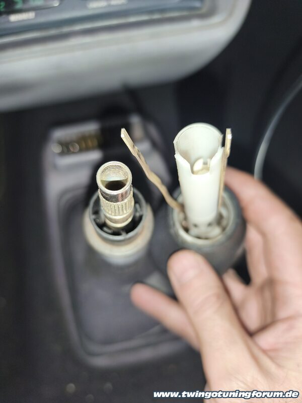 [Bild: twingo-14233841-hyT.jpg]