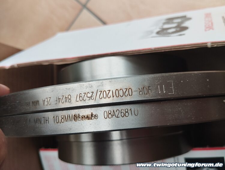 [Bild: twingo-16191240-gkz.jpg]