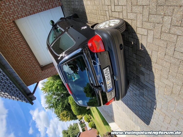 [Bild: twingo-19124312-Bix.jpg]