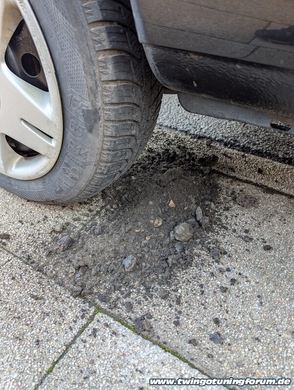 [Bild: twingo-21085113-aBF.jpg]