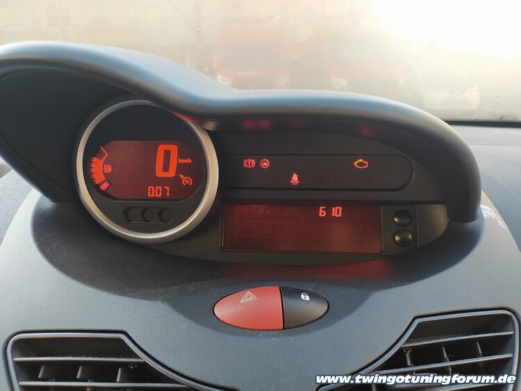 [Bild: twingo-22152446-G5b.jpg]