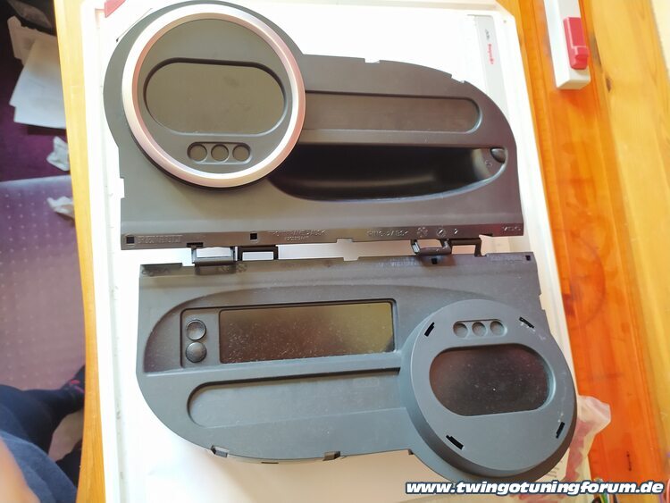 [Bild: twingo-22152630-4qi.jpg]