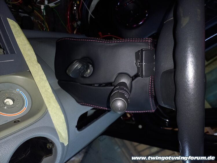 [Bild: twingo-23123951-T8E.jpg]