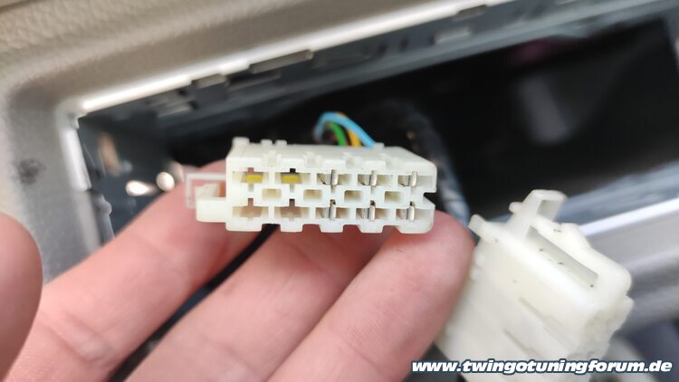 [Bild: twingo-28142126-hD1.jpg]