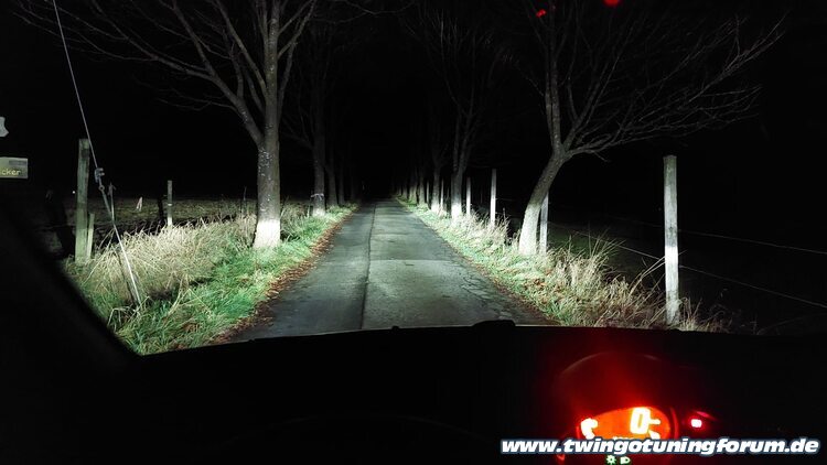 [Bild: twingo-03113023-wkW.jpg]