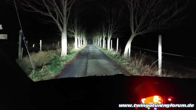 [Bild: twingo-03113104-D7s.jpg]