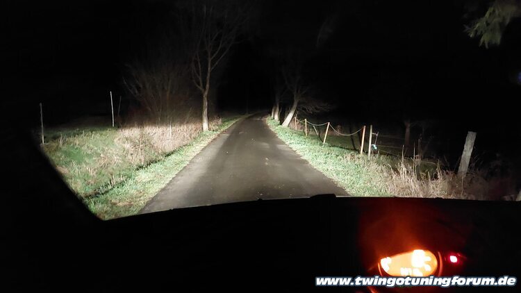 [Bild: twingo-03113216-XR7.jpg]