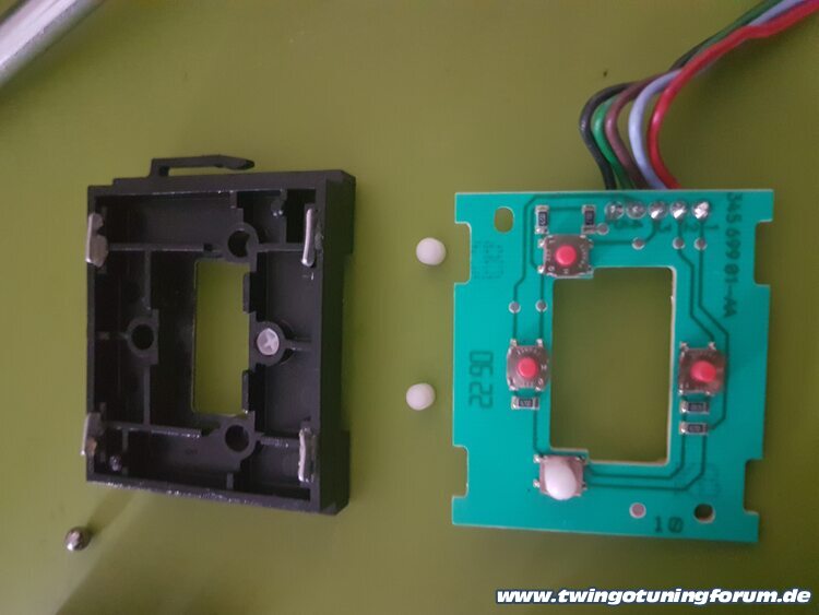 [Bild: twingo-03181251-3aM.jpg]