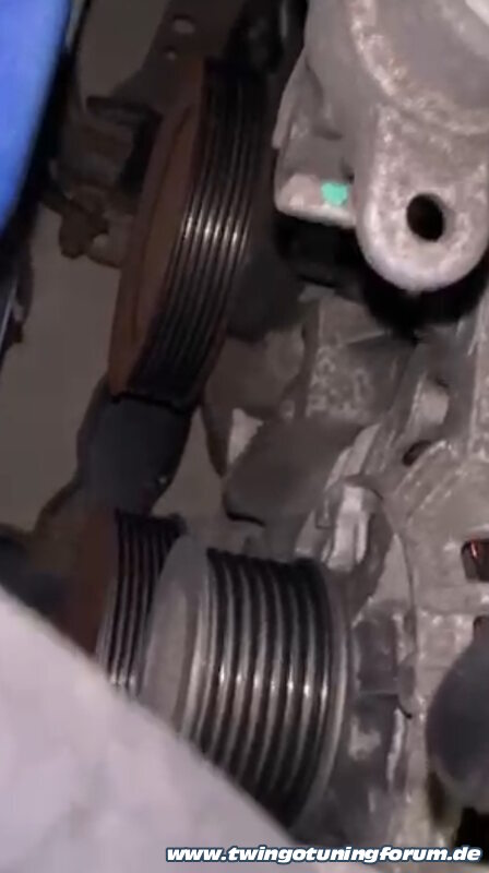 [Bild: twingo-05132321-YUt.jpg]