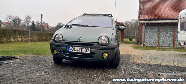 [Bild: twingo-13190746-Pd3.jpg]