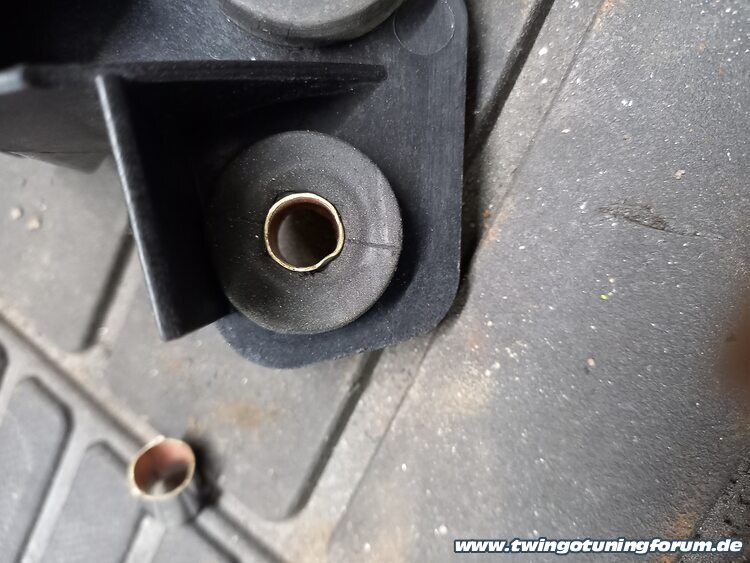 [Bild: twingo-13210707-f1V.jpg]